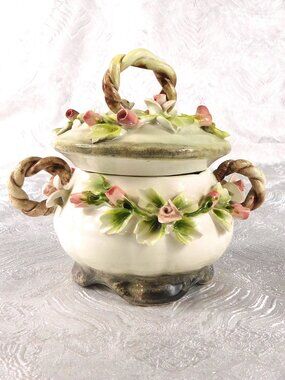 Carl Thieme Small Covered Dish with Roses # 27423